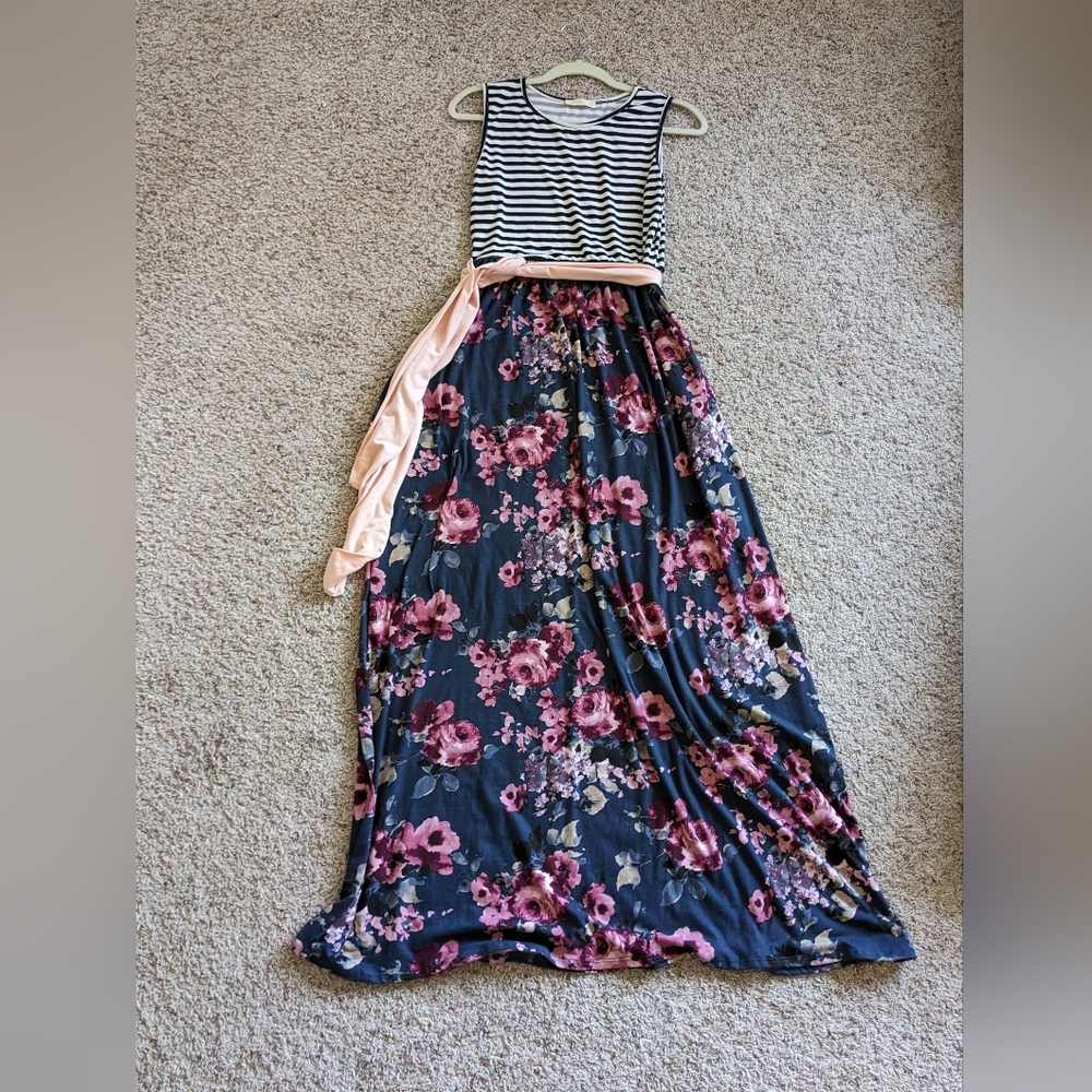 Reb. In J. 220 Floral Maxi Dress